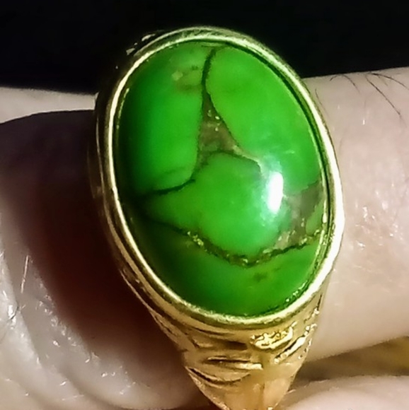 Karis Collection Mojave Green Turquoise 18K YG Plated Locket Ring - Picture 8 of 9